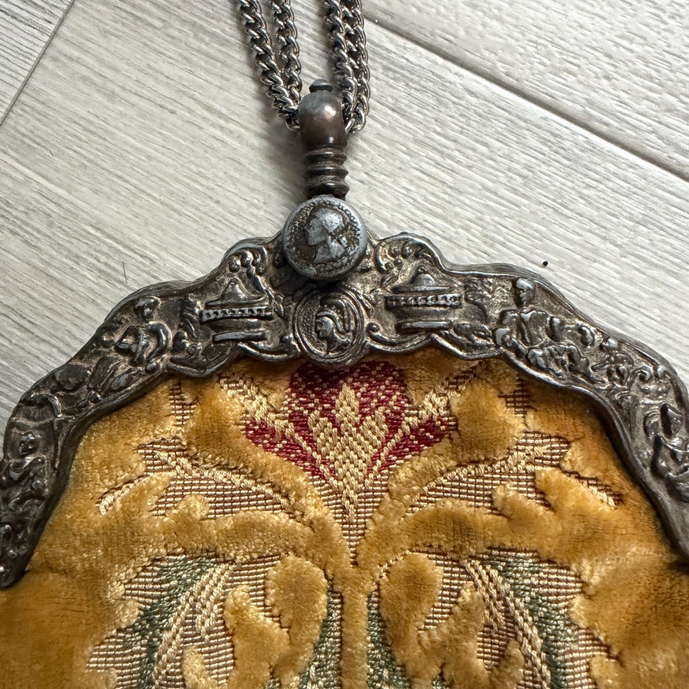Antique Capert Bags Of America - Picture 2 of 7